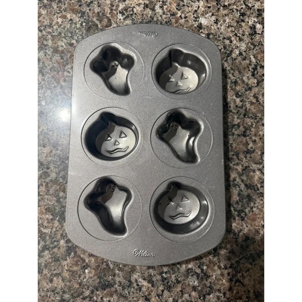 Wilton Halloween Pumpkin and Ghost 6 Cavity Non-Stick Muffin Pan Gray Steel